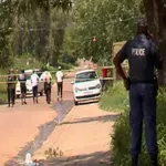 Πολύνεκρη επίθεση σε ξενοδοχείο στη Νότια Αφρική: Ανάμεσα στους νεκρούς και παιδιά – Στο νοσοκομείο 14 τραυματίες (Βίντεο)