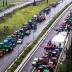 Αγρότες: Ρήγμα ή γέφυρα διαλόγου; Κάλεσμα για κοινή κάθοδο με την κυβέρνηση – Κλιμακώνονται τα μπλόκα μετά την Πρωτοχρονιά