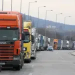 Αναστέλλουν την απεργία τους οι ιδιοκτήτες φορτηγών – Βρέθηκε λύση στη συνάντηση με τον Κυρανάκη