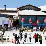 Καϊμάκτσαλαν: Έπεσε πυκνό χιόνι – Άνοιξε το χιονοδρομικό κέντρο (Βίντεο)