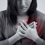 Γιατί στις γιορτές αυξάνονται τα καρδιακά επεισόδια και πώς θα τα προλάβουμε