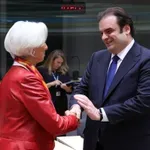 Le Monde: Η ρεβάνς της Αθήνας – Ο Έλληνας Πιερρακάκης εξελέγη επικεφαλής του Eurogroup