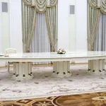 Ο Πούτιν δηλώνει «έτοιμος» για διάλογο και με Μακρόν