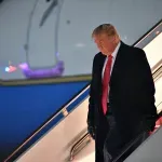 Οργή Τραμπ για την επίθεση στην κατοικία του Πούτιν: «Είμαι πολύ θυμωμένος με το Κίεβο» – «Τακτικισμοί του Κρεμλίνου», λέει ο Ζελένσκι