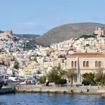 Ερμούπολη: Σορός γυναίκας εντοπίστηκε στο λιμάνι – Προανάκριση από το Λιμεναρχείο Σύρου