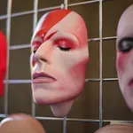 Εσείς που ήσασταν όταν ο Ζίγκι Στάρνταστ αναχώρησε για τον Άρη; – Δέκα χρόνια από τον θάνατο του Ντέιβιντ Μπόουι