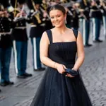 Ένας… πριγκιπικός γάμος θα μας σώσει – Η viral πρόταση για τη Γροιλανδία