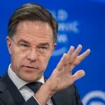 Ρούτε: «Να παραμείνουμε προσηλωμένοι στην Ουκρανία»