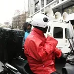 Κακοκαιρία: Τηλεργασία στον ιδιωτικό τομεα – Υποχρεωτικό «stop» σε delivery και εξωτερικές εργασίες λόγω της κακοκαιρίας