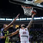 Φενέρμπαχτσε – Ολυμπιακός 88-80: Η τέταρτη περίοδος έγειρε την πλάστιγγα στην Κωνσταντινούπολη