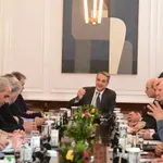 Μητσοτάκης σε αγρότες στο Μαξίμου: Τις εξελίξεις τις διαμορφώνουν οι παρόντες και όχι οι απόντες -Σε εξέλιξη η συνάντηση