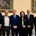 Δένδιας και Διαμαντοπούλου στην παρουσίαση του νέου βιβλίου για τη «φλεγόμενη» Μέση Ανατολή