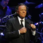 Ο Χούλιο Ιγκλέσιας κατηγορείται για σεξουαλική παρενόχληση από δύο πρώην υπαλλήλους του