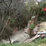 Άγιος Δημήτριος: Εκκενώθηκαν σπίτια «μια ανάσα» από το ρέμα της Πικροδάφνης (Βίντεο)