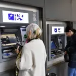 Επίδομα 1.475 ευρώ: Με τρεις απλές προϋποθέσεις για τους δικαιούχους – Άνοιξαν οι αιτήσεις