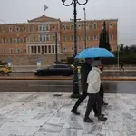 Καιρός: Από τις Αλκυονίδες στο μετεωρολογικό θρίλερ – Ο χειμώνας «φρενάρει» και ετοιμάζει ανατροπές