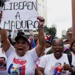 Διαδηλωτές υπέρ του Μαδούρο κατακλύζουν το Καράκας – Ζητούν την άμεση απελευθέρωση του