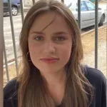 Λόρα: Ανατροπή στην εξαφάνιση της 16χρονης – Πούλησε τα χρυσαφικά και πέταξε για Γερμανία