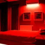 Θεσσαλονίκη: Χειροπέδες σε δύο γυναίκες για μαστροπεία – Λειτουργούσαν παράνομα οίκους ανοχής