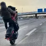 Συλλήψεις για «κόντρες» και σούζες μετά από κάλεσμα στα social – Επικίνδυνη οδήγηση στη Λεωφόρο Αθηνών