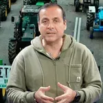 Blackout στην αλήθεια: Αγρότες στους δρόμους, η ενημέρωση εκτός σύνδεσης – Δείτε το βίντεο