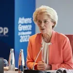 Φον ντερ Λάιεν : Αυτό που συμβαίνει στο Ιράν είναι αποτρόπαιο – Εξετάζουμε την περαιτέρω αυστηροποίηση των κυρώσεων