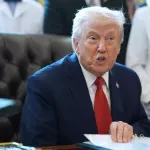 Ο Τραμπ επιτίθεται στους Ρεπουμπλικάνους που ψήφισαν τον περιορισμό των στρατιωτικών ενεργειών στη Βενεζουέλα