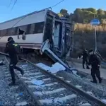 Σιδηροδρομικό δυστύχημα στην Ισπανία: Τουλάχιστον 40 νεκροί από τη φονική σύγκρουση τρένων στην Ανδαλουσία