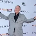 Έσβησε η φωνή του Νιλ Σεντάκα – Η εμφάνισή του στην Αθήνα (Βίντεο)