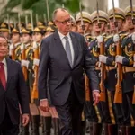 Πιο «δίκαιη» συνεργασία με την Κίνα θέλει ο Μερτς