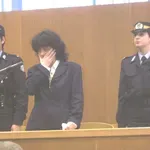 Ο «επίγειος Θεός» και οι επτά σφαίρες: Η εκτέλεση του Αρχιμανδρίτη και ο παράφορος έρωτας που οδήγησε στα ισόβια