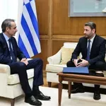 Συνταγματική Αναθεώρηση: Η κυβέρνηση «στριμώχνει» το ΠΑΣΟΚ