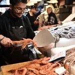 Πώς θα επιλέξουμε θαλασσινά για το τραπέζι μας – Οδηγίες από τον ΕΦΕΤ για να τη… βγάλουμε καθαρή αυτή τη Δευτέρα