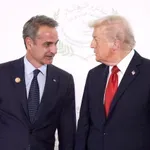 Πρόσκληση Τραμπ σε Μητσοτάκη για το «Συμβούλιο Ειρήνης»: Το Μαξίμου σταθμίζει υπέρ και κατά