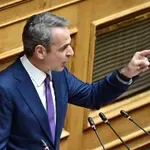Σύγκρουση κορυφής στη Βουλή: Πώς θα απαντήσει ο Κυριάκος Μητσοτάκης για ενέργεια και υποκλοπές