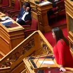 «Κόλαση» στη Βουλή με Κωνσταντοπούλου: «Άθλιο υποκείμενο ο Γεωργιάδης» – «Θα σου κάνω 15 μηνύσεις την εβδομάδα» η απάντησή του