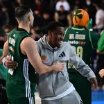 Ο Παναθηναϊκός «σήκωσε» το Κύπελλο στα «Δύο Αοράκια» – 79-68 τον Ολυμπιακό, 22ος τίτλος!