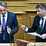 Κόντρα… υψηλής τάσης Μητσοτάκη – Ανδρουλάκη με φόντο τις υποκλοπές: «Καταθέστε πρόταση και θα αναμετρηθούμε στη Βουλή» – «Οργανωμένος παρακρατικός μηχανισμός»