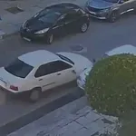 Άλιμος: Η τρελή πορεία μεθυσμένης οδηγού που πήρε σβάρνα 11 αυτοκίνητα (Βίντεο)