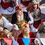 Γενίτσαροι και Μπούλες στην αποκριάτικη Νάουσα (Βίντεο)