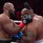 Απίθανο σκηνικό σε αγώνα πυγμαχίας: Αθλητής δέχθηκε μπουνιά και του έφυγε η περούκα (Βίντεο)