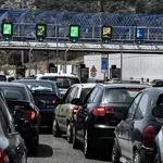 Κορυφώνεται η έξοδος για το τριήμερο της Καθαράς Δευτέρας: 88.000 οχήματα έφυγαν από την Αττική – Μεγάλες καθυστερήσεις στην Υλίκη