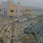 Εκτέλεση στις Φυλακές Δομοκού: Ο «Ρεσβάν» «καθάρισε» τον ισοβίτη που πήγε να σκοτώσει τον αρχιφύλακα – Παρών ο Αλκέτ Ριζάι