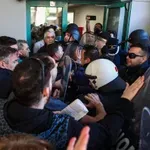 Παγώνη για τα επεισόδια στο Γενικό Κρατικό Νίκαιας: «Να φτύνεις και να χτυπάς με τη στολή του γιατρού, δεν είναι συνδικαλισμός»