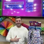 Απόκριες με το Λαϊκό Λαχείο: Στη μισή τιμή οι λαχνοί της ειδικής κλήρωσης που θα πραγματοποιηθεί την Παρασκευή 20 Φεβρουαρίου – Έπαθλο 150.000 ευρώ στην τυχερή πεντάδα