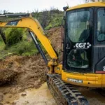 Κακοκαιρία: Σαρώνουν πολλές περιοχές οι θυελλώδεις άνεμοι – Η θάλασσα βγήκε στη στεριά, πλημμύρισε η Πάρος (Φωτό & Βίντεο)