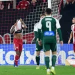 Ολυμπιακός–Παναθηναϊκός 0-1: «Πράσινο» διπλό στο Φάληρο με γκολ στο 7’ – Δεν βρήκαν αντίδραση οι «ερυθρόλευκοι»