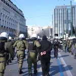 Τέμπη: 200 προσαγωγές και 19 συλλήψεις στο κέντρο της Αθήνας – Η ΓΑΔΑ για τα επεισόδια στο τέλος της συγκέντρωσης