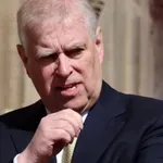 Έφοδος στο Wood Farm: Οι καταγγελίες για διαρροή απόρρητων εγγράφων στον Έπσταϊν και το ιστορικό της υπόθεσης του Άντριου Μαουντμπάτεν-Ουίνδσορ