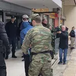 Πέρασε την πόρτα του Αεροδικείου ο Σμήναρχος για την υπόθεση κατασκοπείας – Τι θα ισχυριστεί στην απολογία του – Δείτε βίντεο